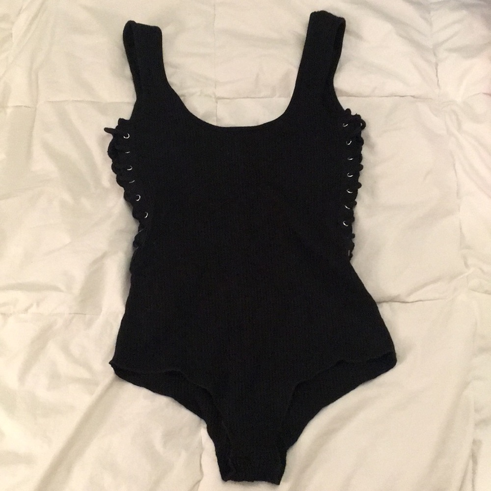 LF Black body suit size small
